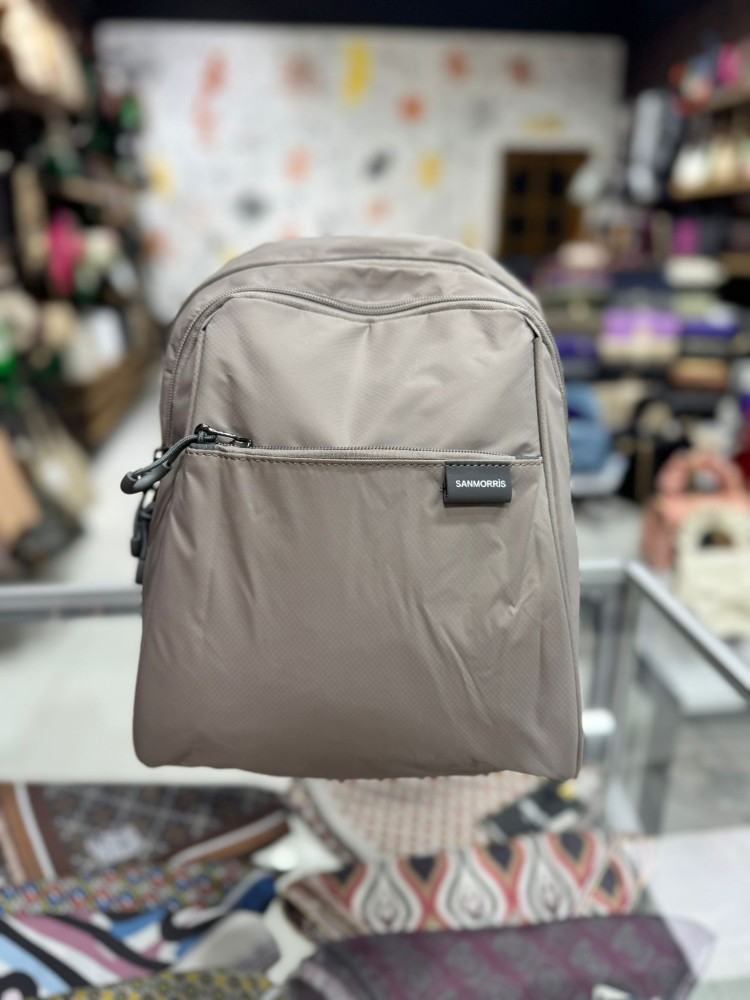 Sanmoris 6009 İthal Paraşüt Kumaş Sırt Çantası Açık Gri Sanmoris 6009 İthal Paraşüt Kumaş Sırt Çantası Açık Gri