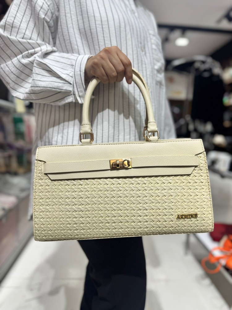 Armine 407 Suni Deri El Ve Çapraz Model Krem Armine 407 Suni Deri El Ve Çapraz Model Krem