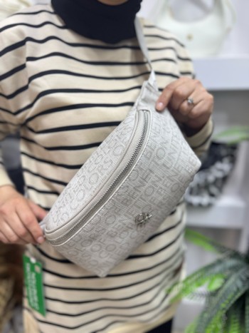 Benetton Bnt-1615 Monogram Eskitme Baskı Vücut Çantası Taş