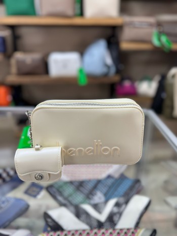 Benetton Bnt-1448 Kadın Çanta Slikon Çapraz Model Krem