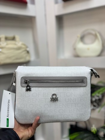 Benetton Bnt-1276 Kadın Çanta Monogram Eskitme Çapraz Model Beyaz