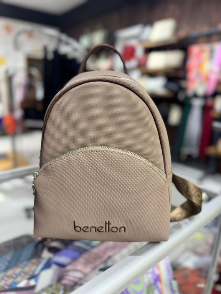 Bennetton Bnt-1676 Sırt Model Vizon Bennetton Bnt-1676 Sırt Model Vizon