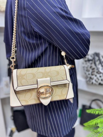 Levidor 930431 Kadın Çanta İthal Premium Serisi El,Omuz Ve Çapraz Model Yeşil Bej Levidor 930431 Kadın Çanta İthal Premium Serisi El,Omuz Ve Çapraz Model Yeşil Bej