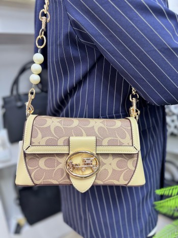 Levidor 930431 Kadın Çanta İthal Premium Serisi El,Omuz Ve Çapraz Model Vizon Levidor 930431 Kadın Çanta İthal Premium Serisi El,Omuz Ve Çapraz Model Vizon