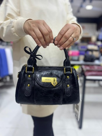 Levidor 930565 Kadın Çanta İthal Premium Serisi El Ve Çapraz Model Siyah Levidor 930565 Kadın Çanta İthal Premium Serisi El Ve Çapraz Model Siyah