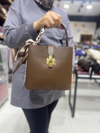 Levidor 930645 Kadın Çanta İthal Premium Serisi El Ve Çapraz Model Kahve Levidor 930645 Kadın Çanta İthal Premium Serisi El Ve Çapraz Model Kahve